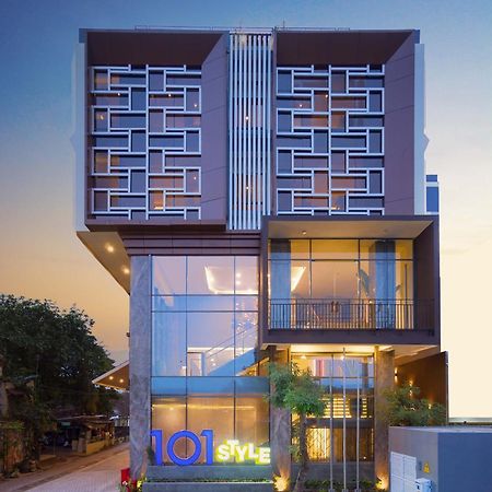 1O1 Style Yogyakarta Malioboro Hotel Exterior photo