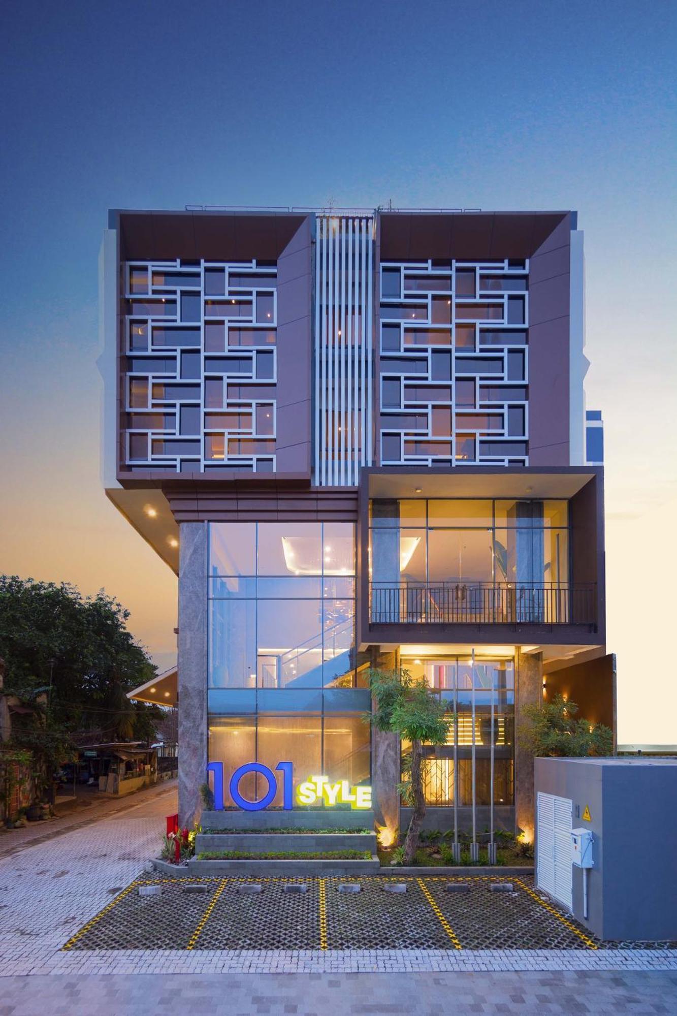 1O1 Style Yogyakarta Malioboro Hotel Exterior photo